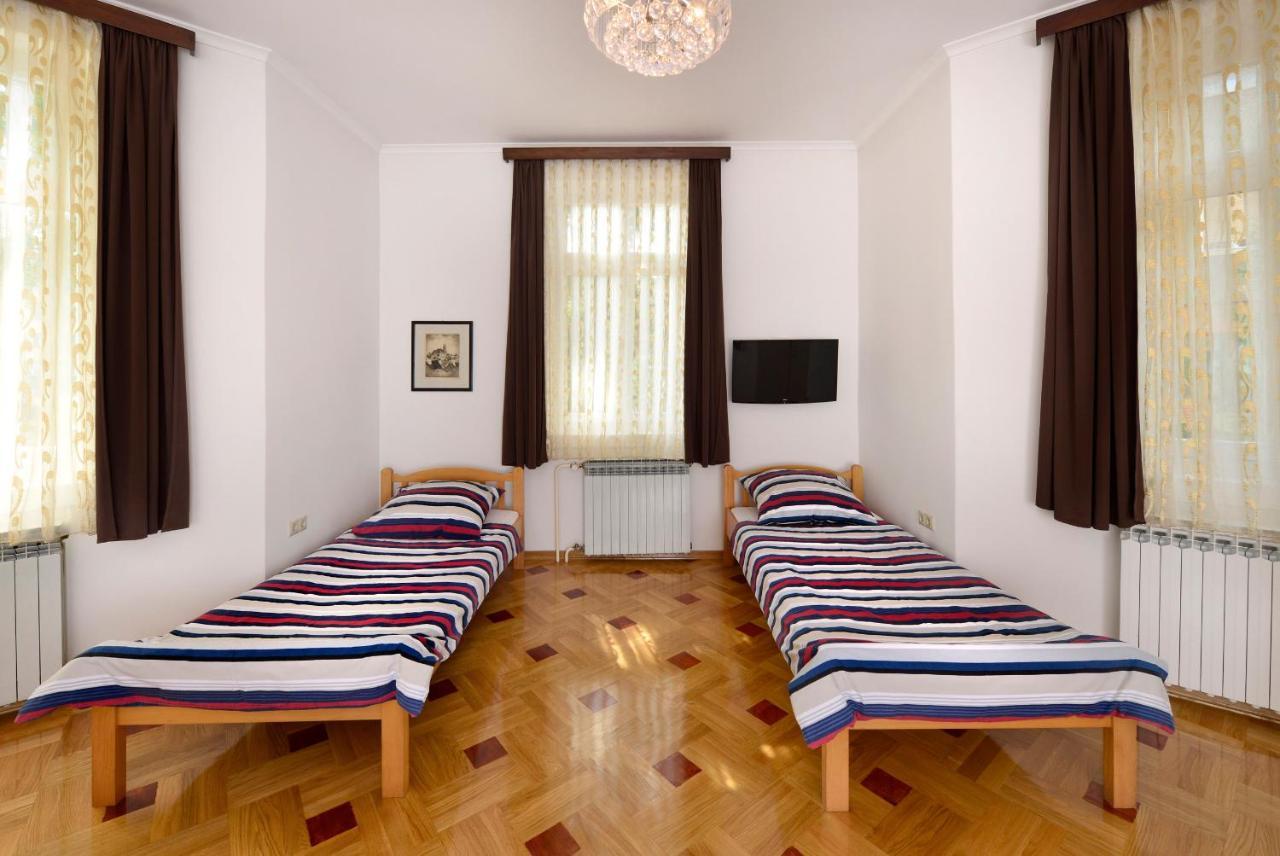 Vila Regina Rooms Karlovac Exteriér fotografie